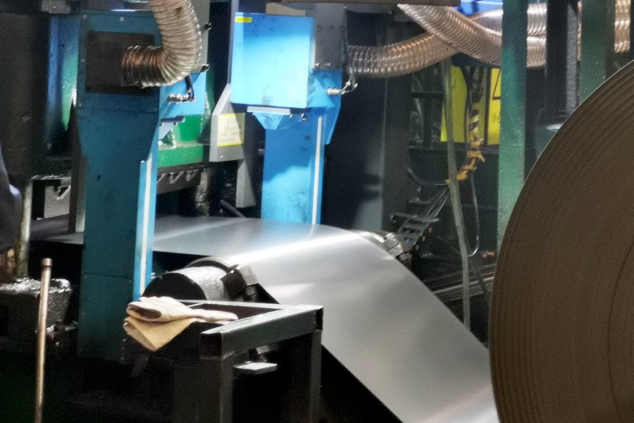 纤维布测宽仪：高精度在线宽度测量解决